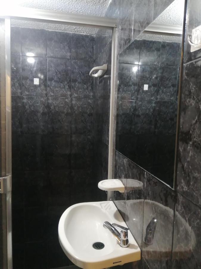 Habitacion Privada Cerca Al Aeropuerto Y Terminal بوغوتا المظهر الخارجي الصورة